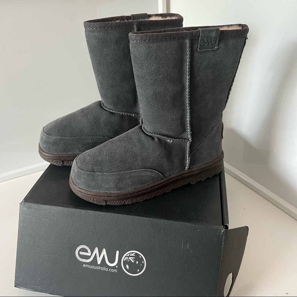 EMU Charcoal Bushranger Lo Suede Boot Kids US size 1 EUR 32